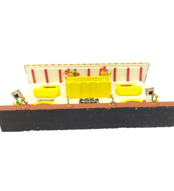 Casa 706-728